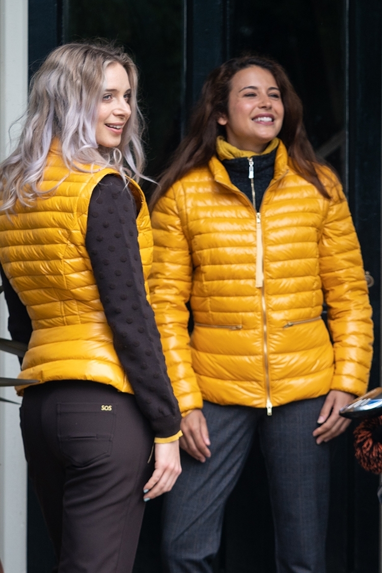 Picture of Swing out Sister Ladies Eloise Water Repellant Jacket / Gilet - Mellow Gold