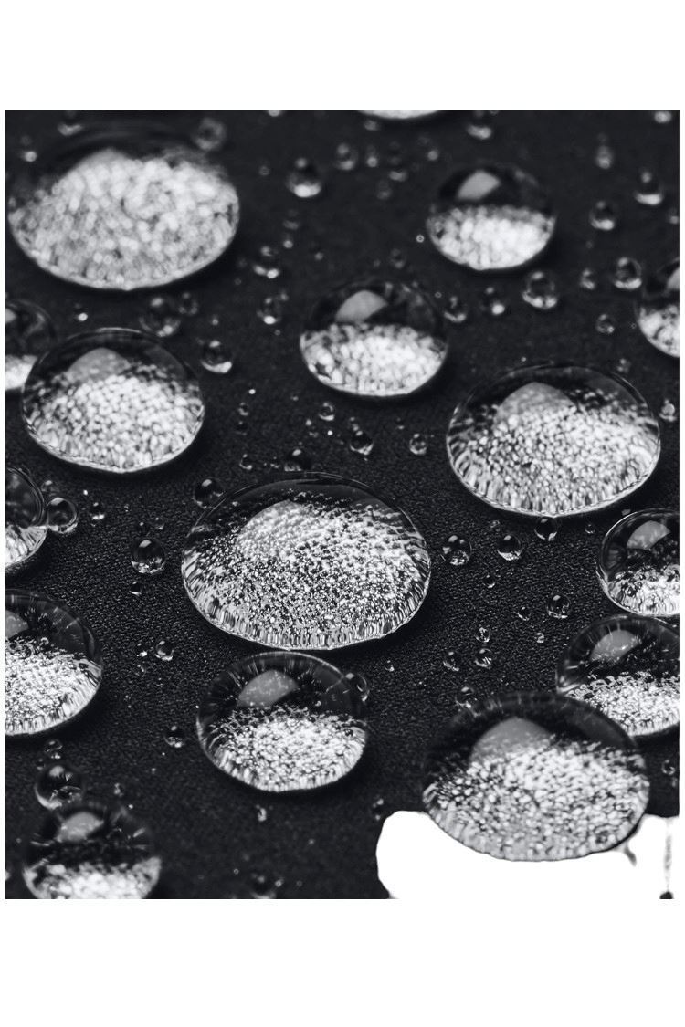 Picture of Under Armour Men's UA Storm Daytona 1/2 Zip - Black / White 001